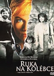Ruka na kolébce